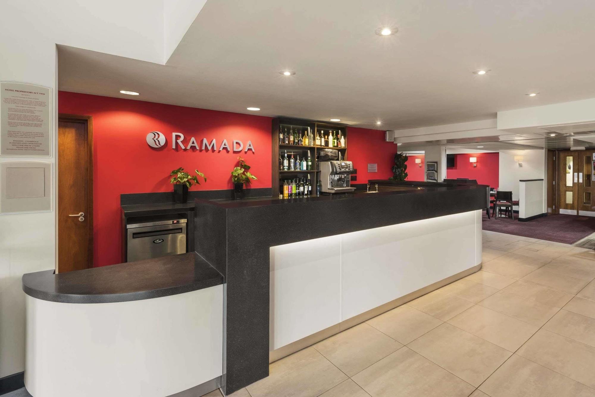 Ramada Cambridge Hotel Ngoại thất bức ảnh